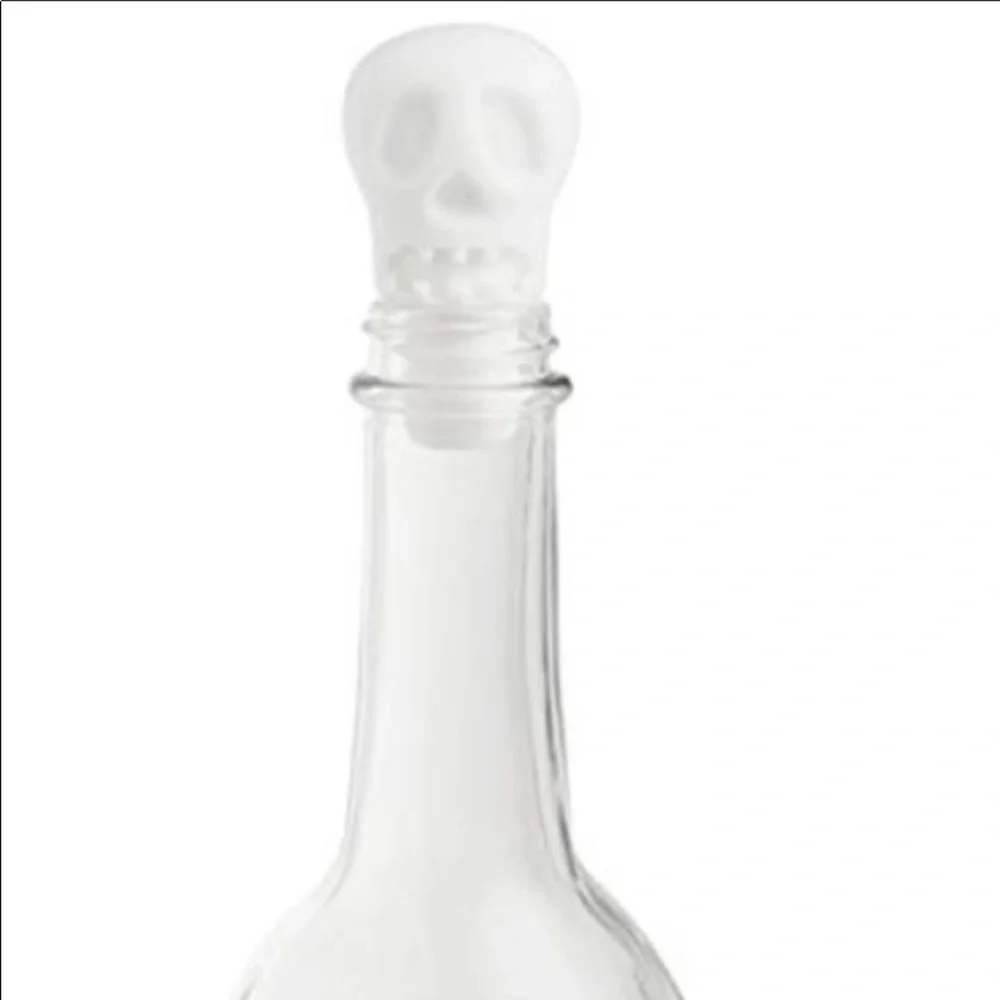 Nod Skull Wine Stopper and Markers Set
